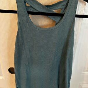 GAIAM Teal Cross-Back Tank Top Small NWOT